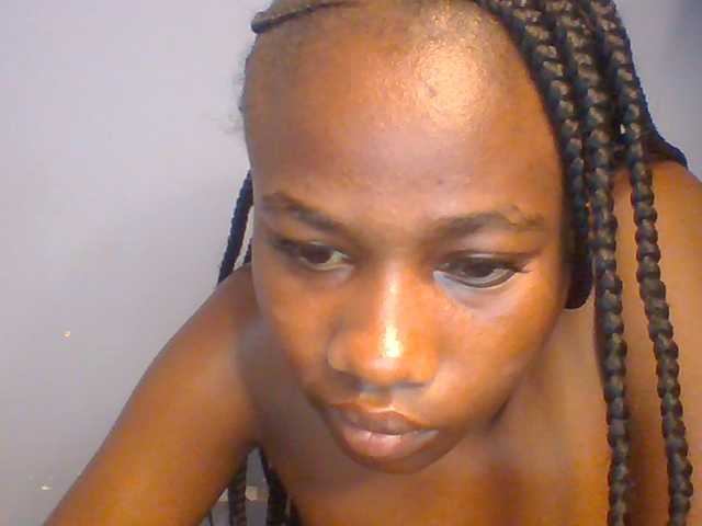 Cute-dall live cam on BongaCams