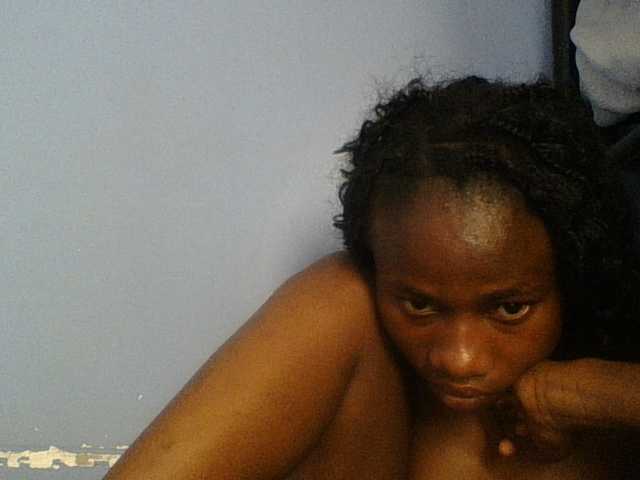Cute-dall live cam on BongaCams