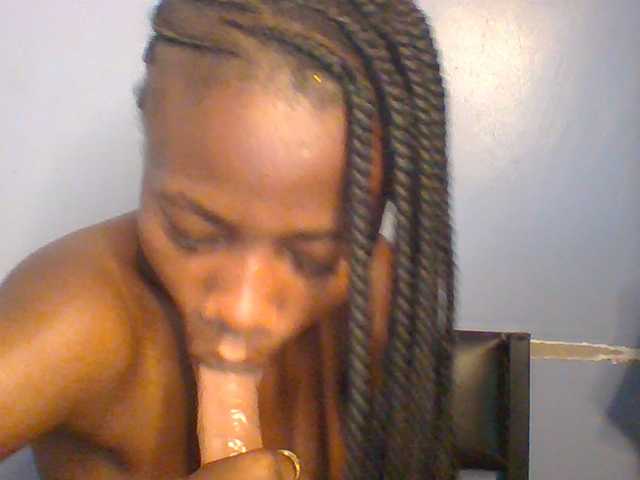 Cute-dall live cam on BongaCams