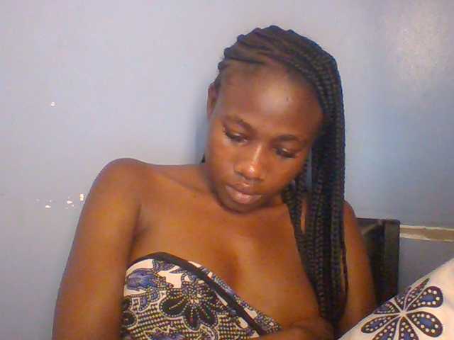 Cute-dall live cam on BongaCams