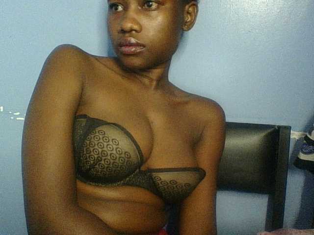 Cute-dall live cam on UnifiedCams