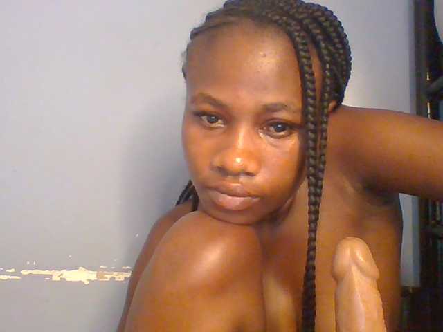 Cute-dall live cam on BongaCams