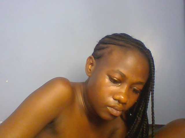 Cute-dall live cam on BongaCams
