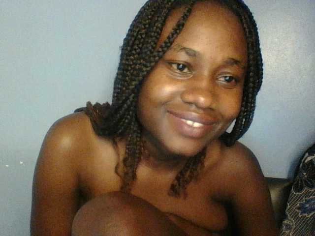 Cute-dall live cam on BongaCams