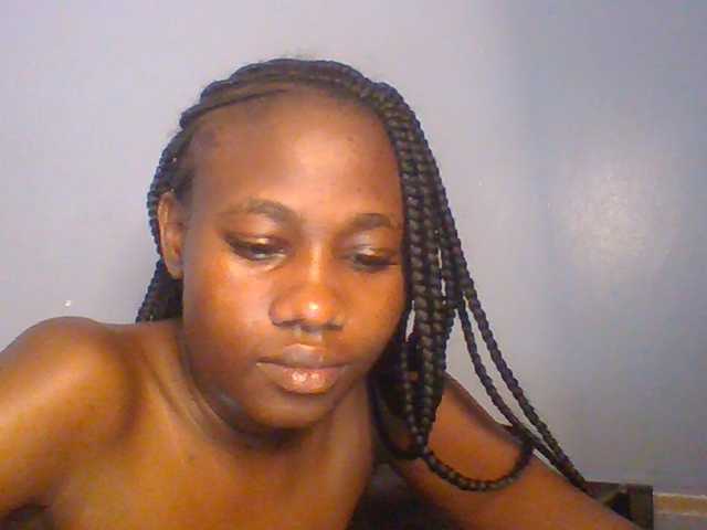 Cute-dall live cam on BongaCams