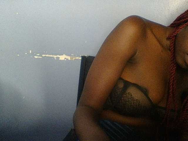 Cute-dall live cam on BongaCams
