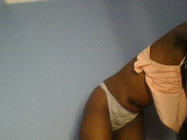Cute-dall live cam on BongaCams