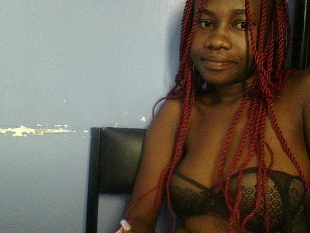 Cute-dall live cam on BongaCams
