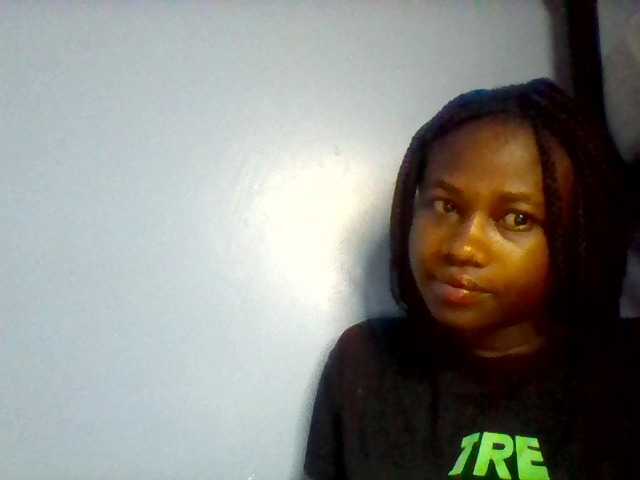 Cute-dall live cam on BongaCams
