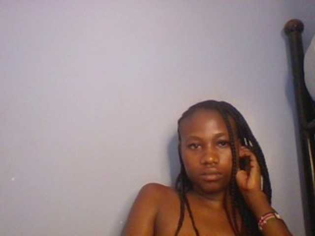 Cute-dall live cam on BongaCams