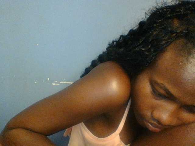 Cute-dall live cam on BongaCams