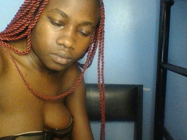 Cute-dall live cam on BongaCams