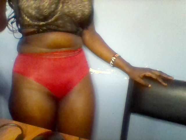 Cute-dall live cam on BongaCams