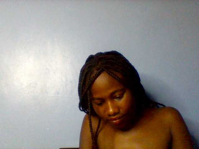 Cute-dall live cam on BongaCams