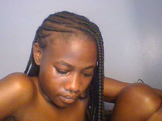 Cute-dall live cam on BongaCams