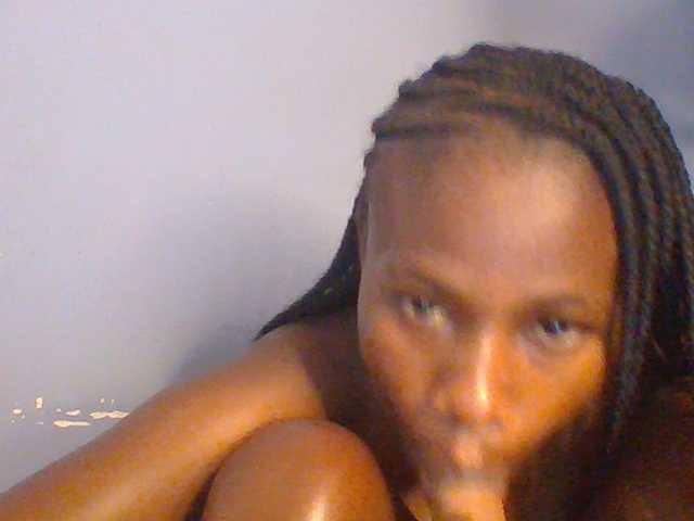 Cute-dall live cam on BongaCams