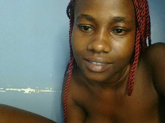 Cute-dall live cam on BongaCams