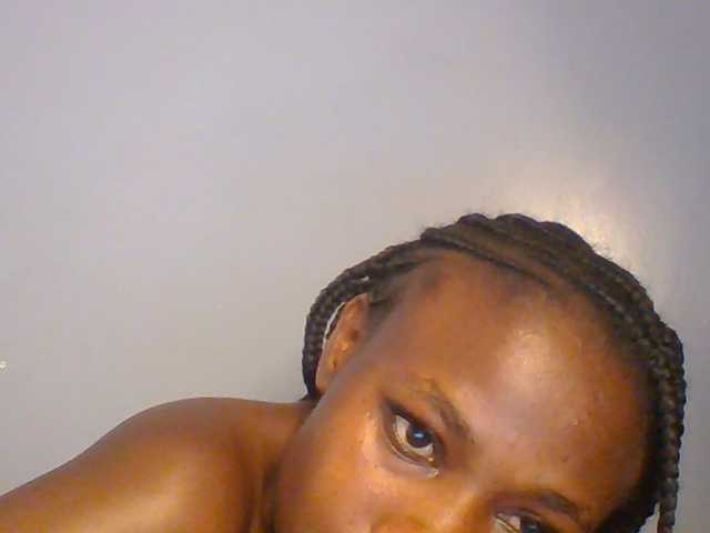 Cute-dall live cam on BongaCams