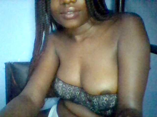 Cute-dall live cam on BongaCams