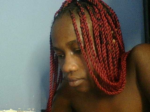 Cute-dall live cam on BongaCams