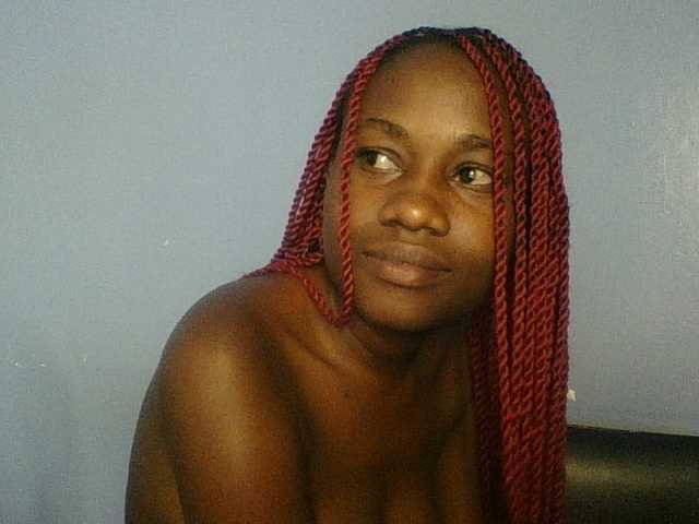 Cute-dall live cam on BongaCams