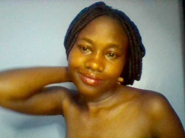 Cute-dall live cam on BongaCams