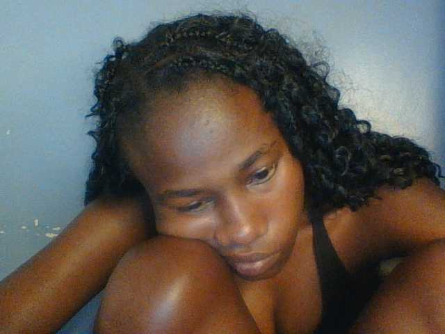 Cute-dall live cam on BongaCams