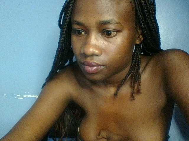 Cute-dall live cam on BongaCams