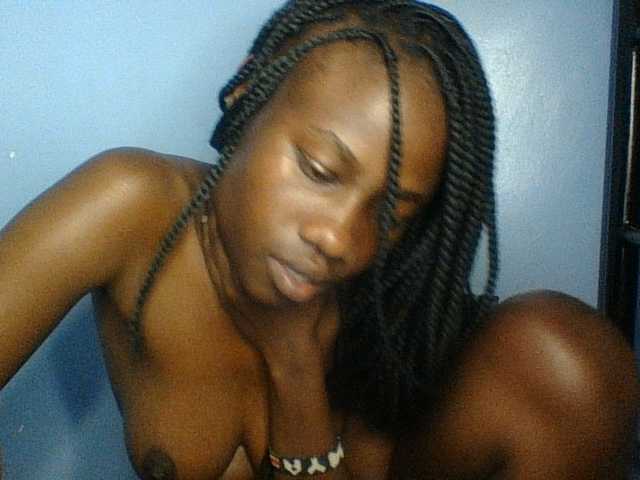 Cute-dall live cam on BongaCams