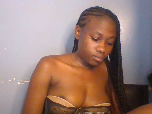 Cute-dall live cam on BongaCams