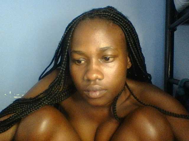 Cute-dall live cam on BongaCams