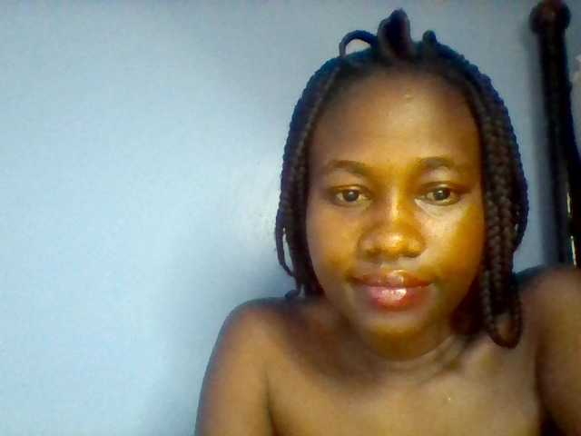 Cute-dall live cam on BongaCams