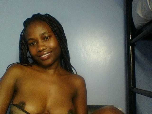 Cute-dall live cam on BongaCams