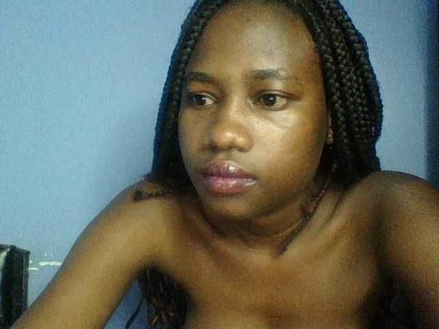 Cute-dall live cam on BongaCams