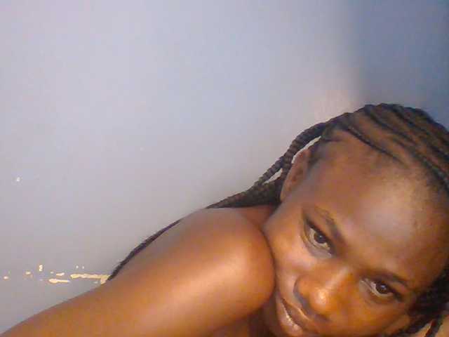 Cute-dall live cam on BongaCams