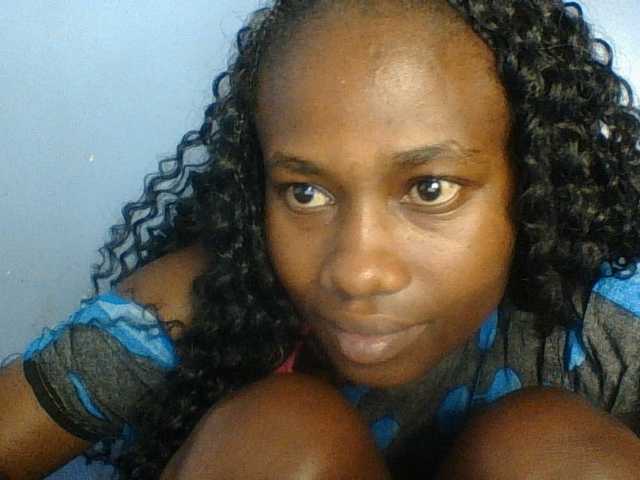 Cute-dall live cam on BongaCams