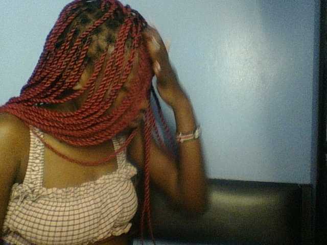 Cute-dall live cam on BongaCams