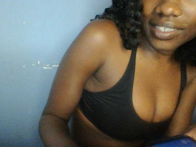 Cute-dall live cam preview