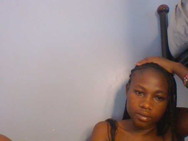 Cute-dall live cam on BongaCams