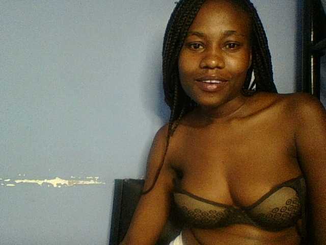 Cute-dall live cam on BongaCams