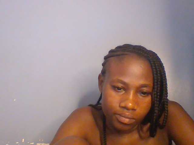 Cute-dall live cam on BongaCams