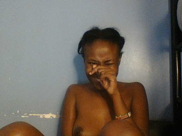 Cute-dall live cam on BongaCams
