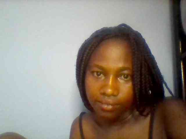 Cute-dall webcam