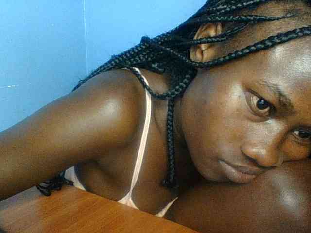 Cute-dall webcam