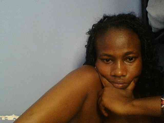 Cute-dall webcam