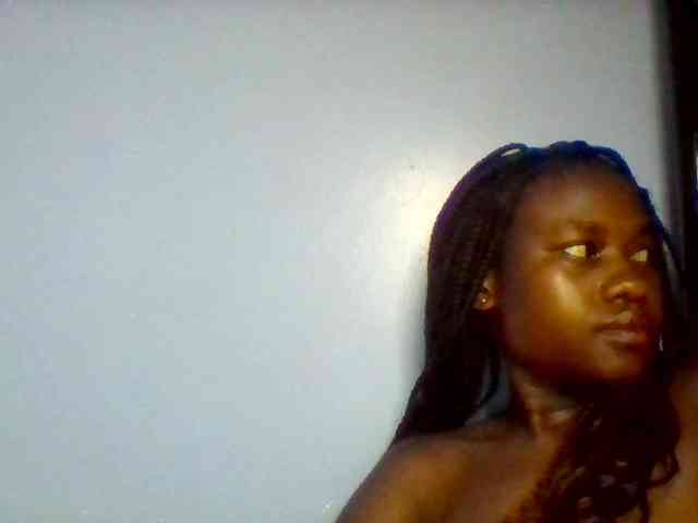 Cute-dall webcam