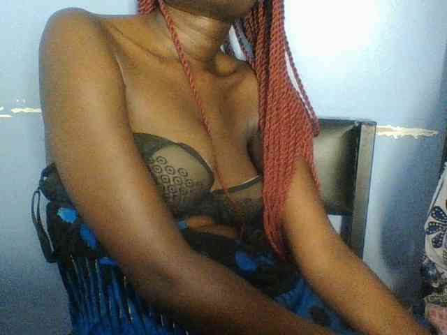 Cute-dall webcam