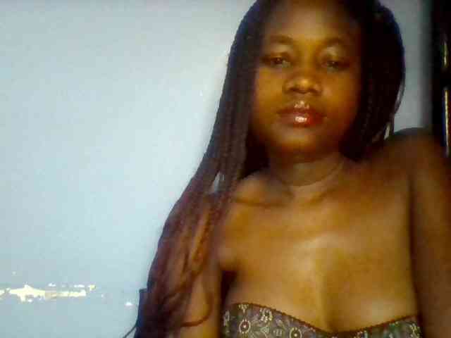 Cute-dall webcam