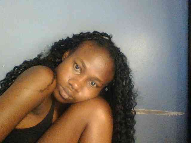 Cute-dall webcam