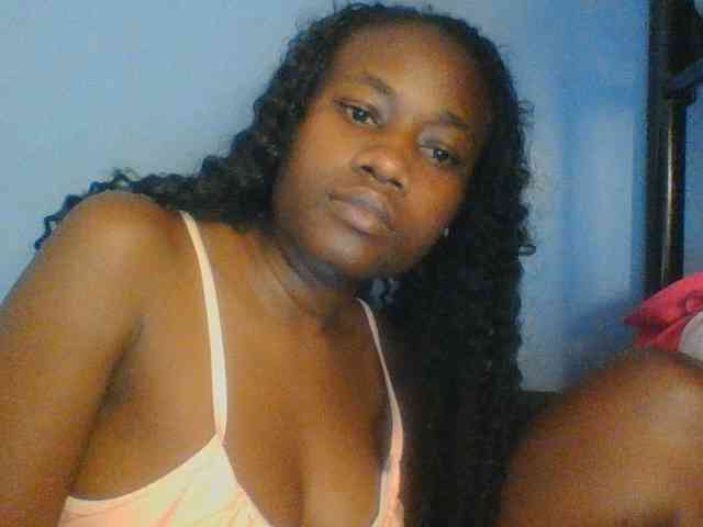 Cute-dall webcam